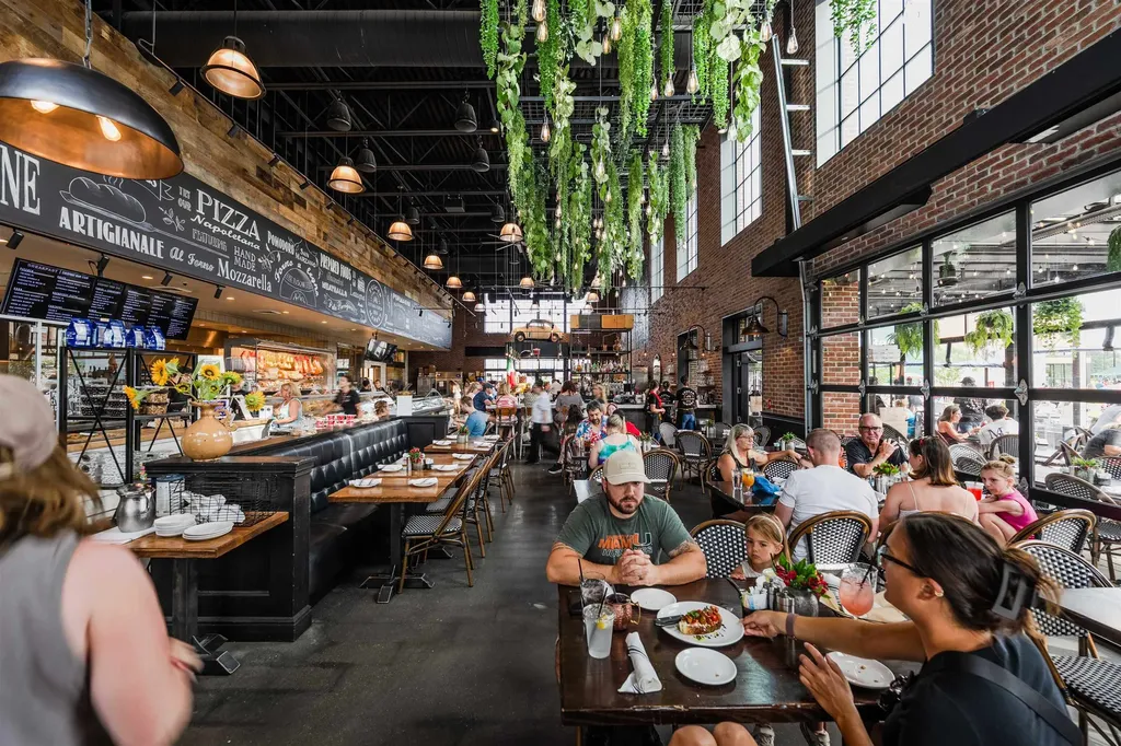 18 Artisan Drive Salem NH 03079