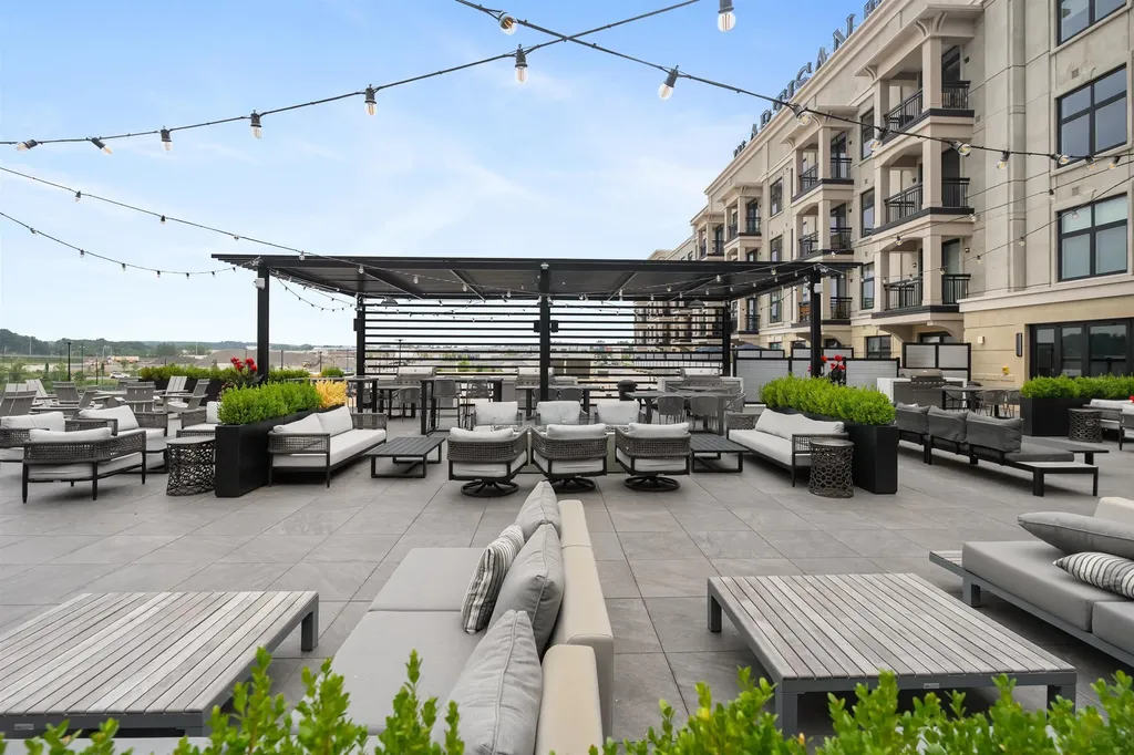 18 Artisan Drive Salem NH 03079