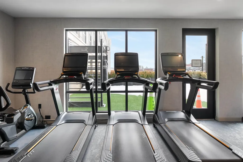 18 Artisan Drive Salem NH 03079