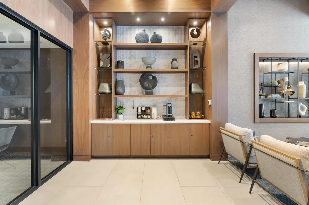 18 Artisan Drive Salem NH 03079