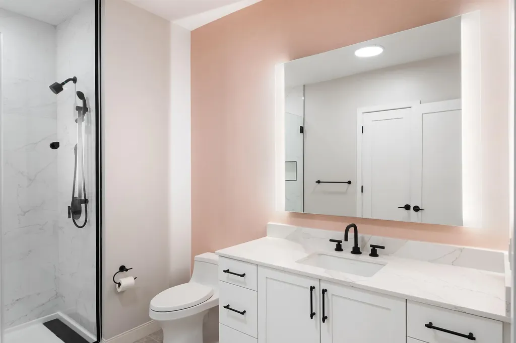 18 Artisan Drive Salem NH 03079