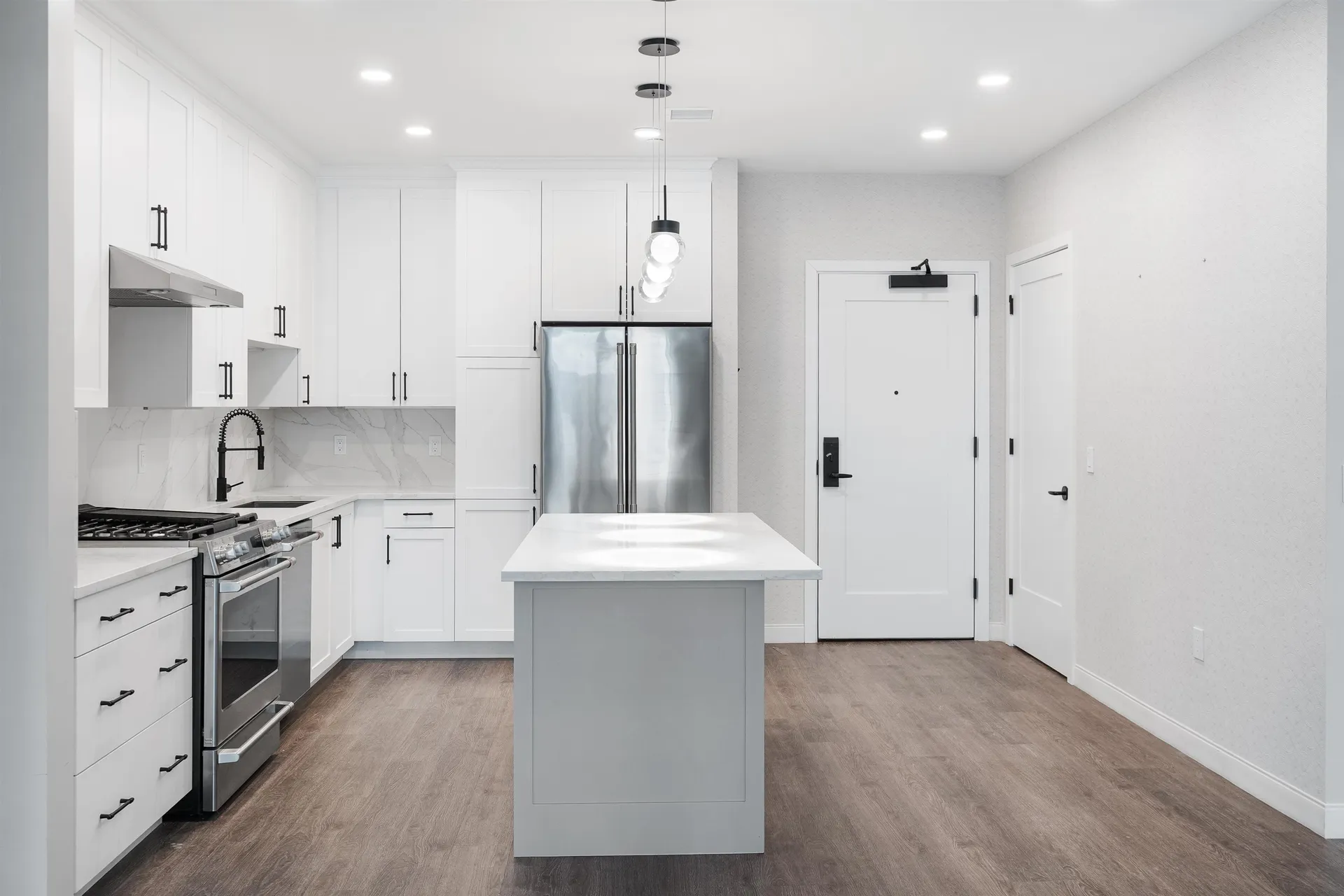 18 Artisan Drive Salem NH 03079