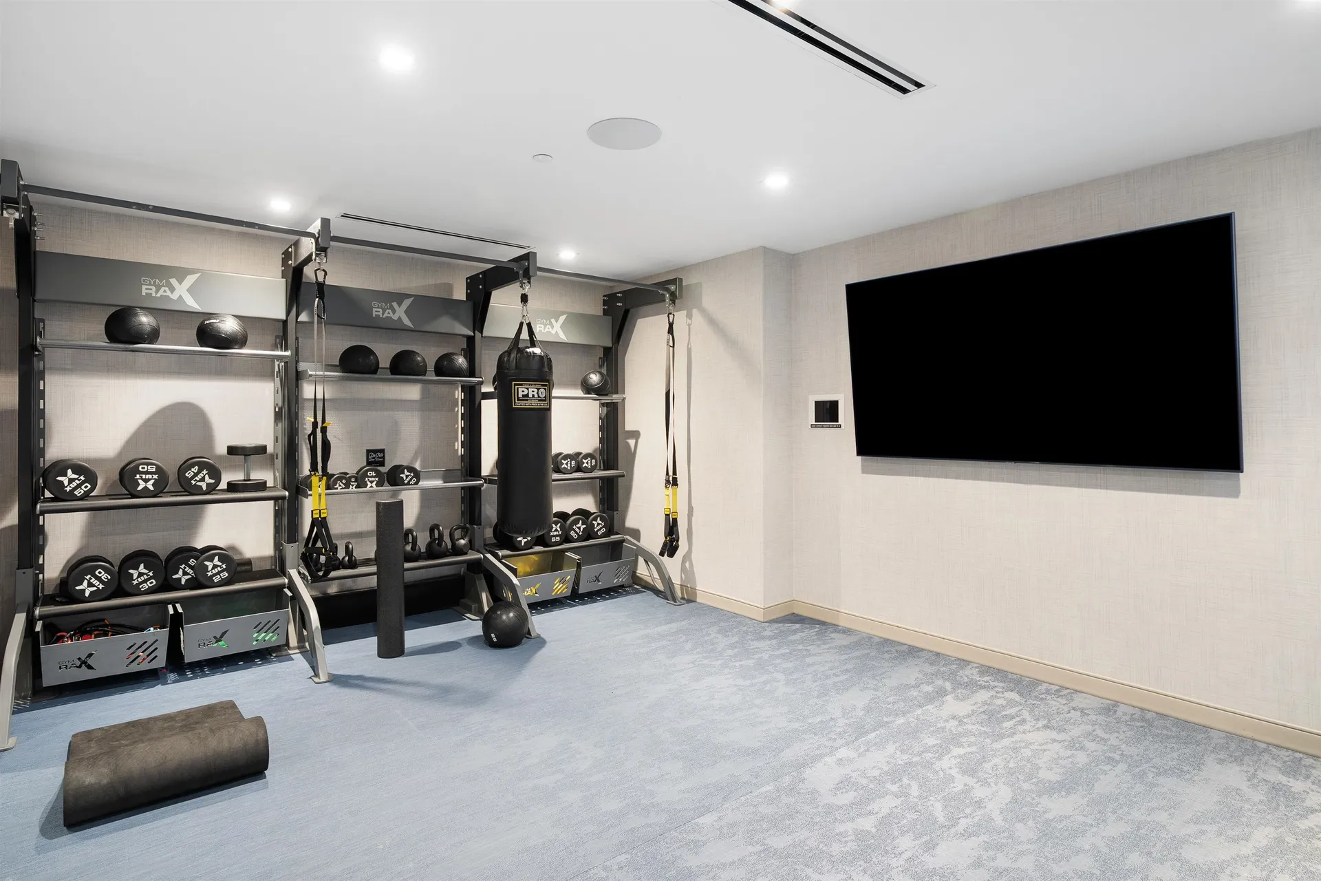 18 Artisan Drive Salem NH 03079