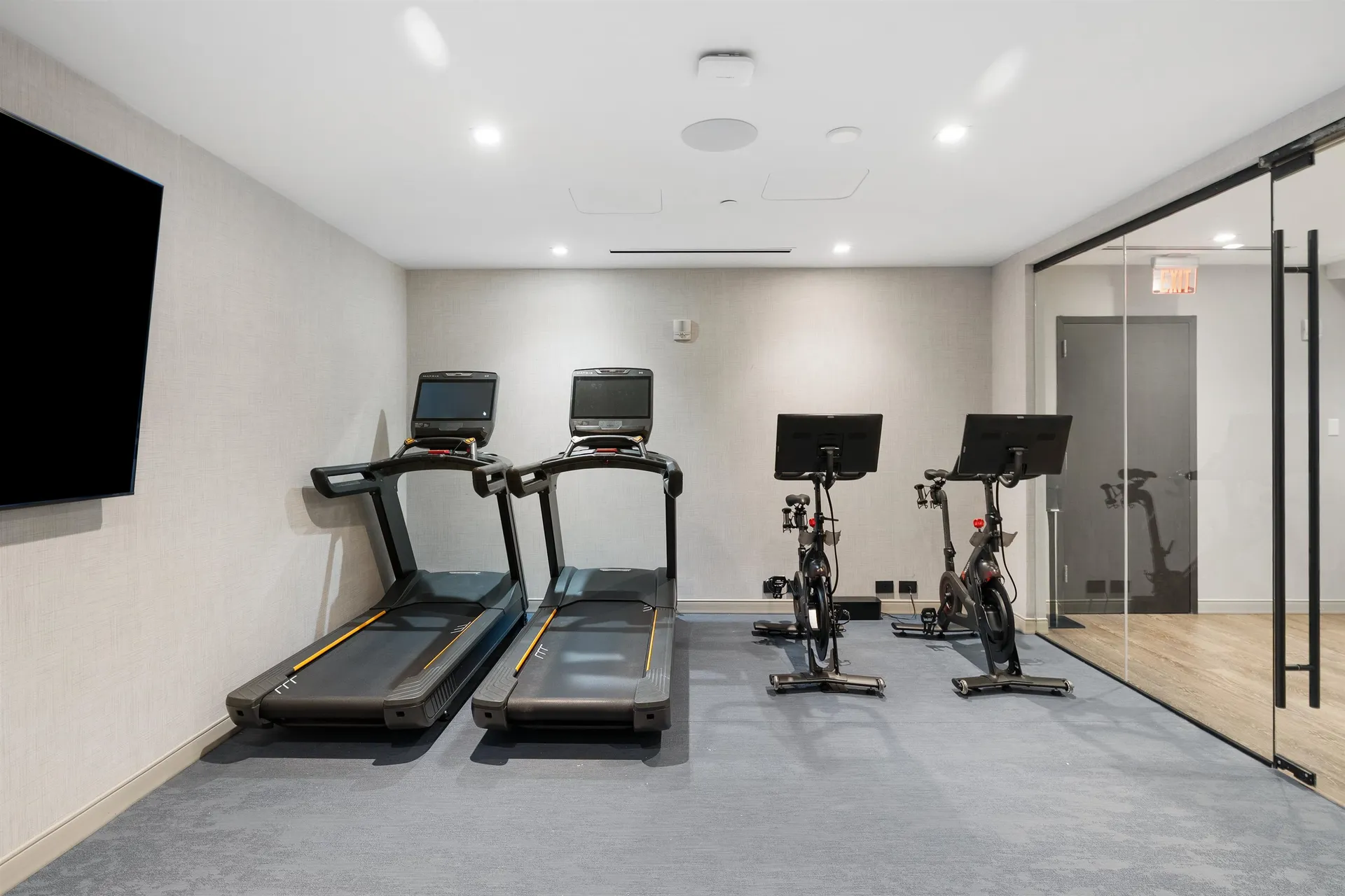 18 Artisan Drive Salem NH 03079