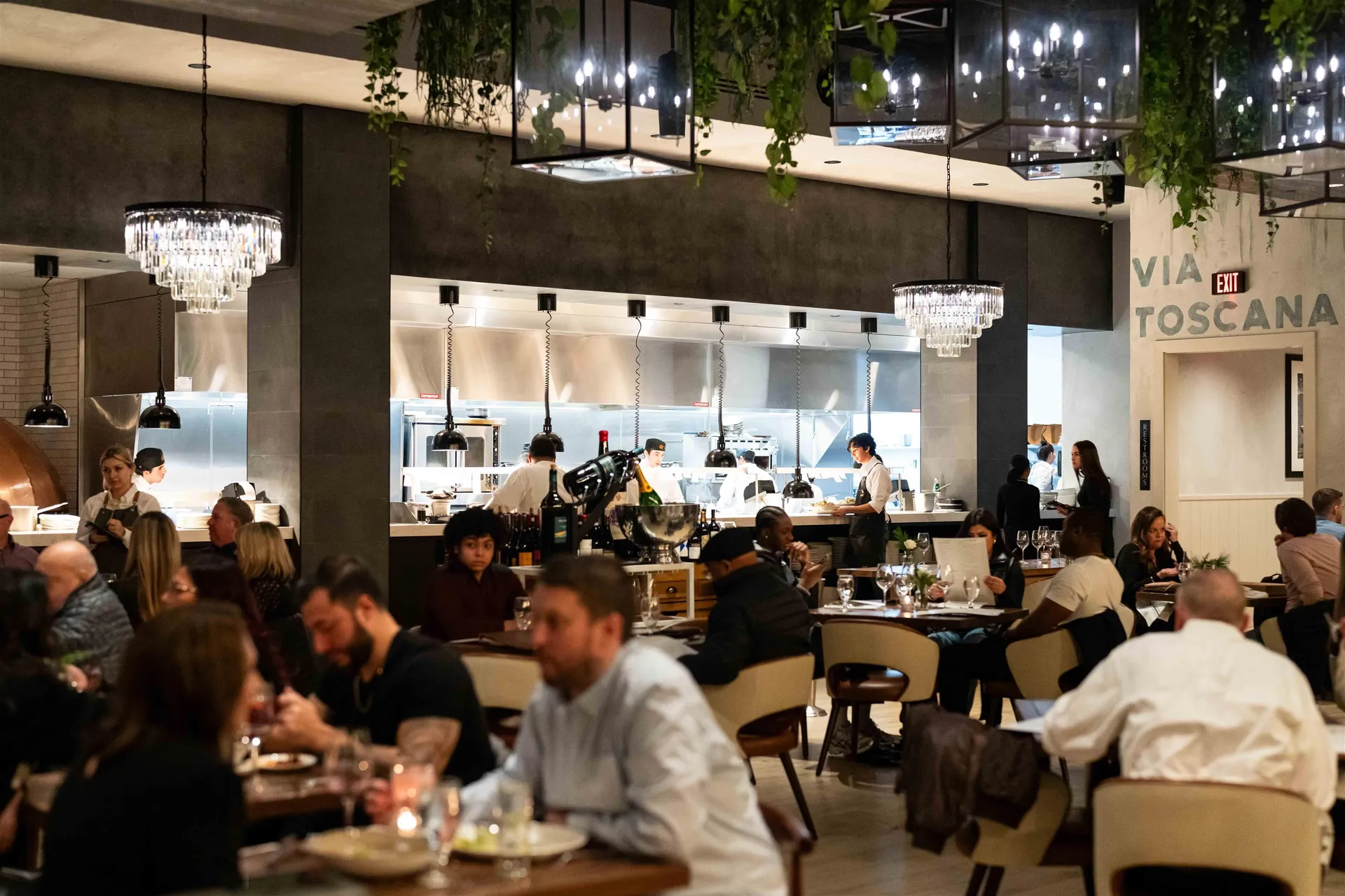 18 Artisan Drive Salem NH 03079