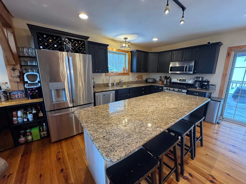 16 Rock Split Way Wilmington VT 05363