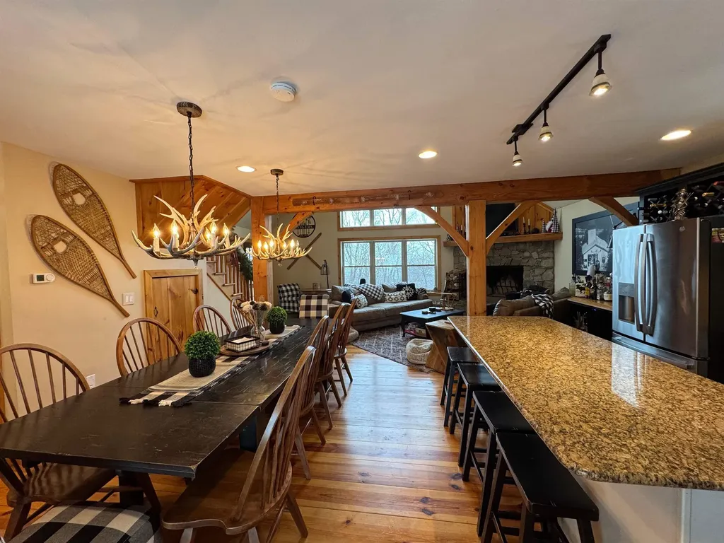 16 Rock Split Way Wilmington VT 05363