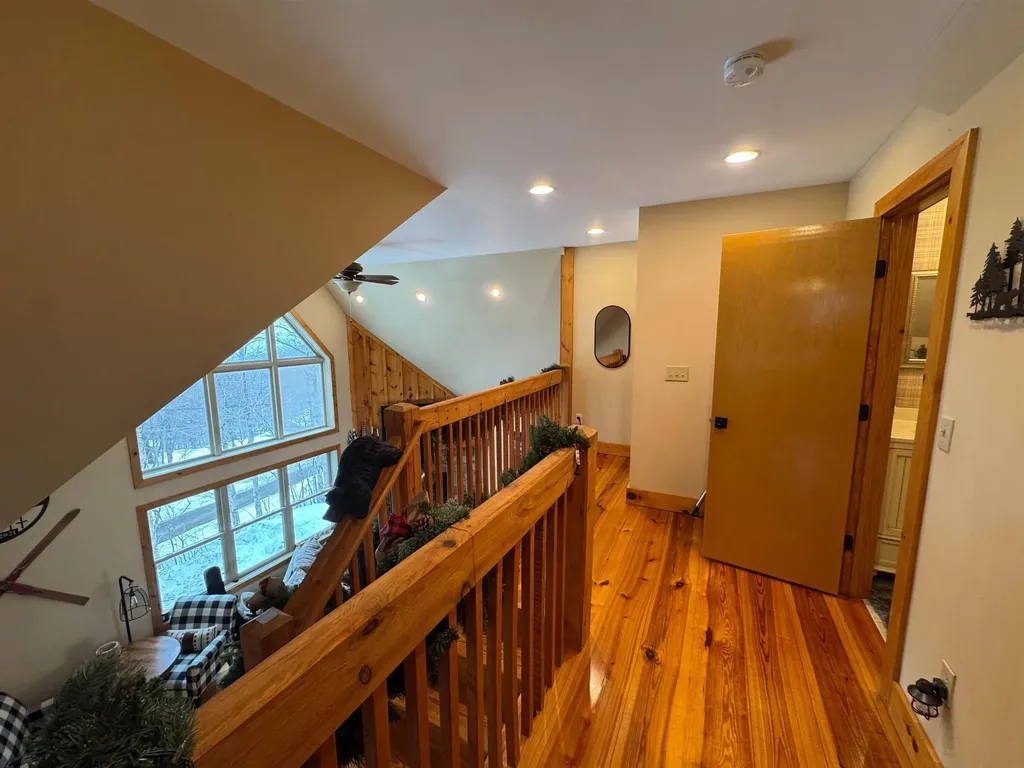 16 Rock Split Way Wilmington VT 05363