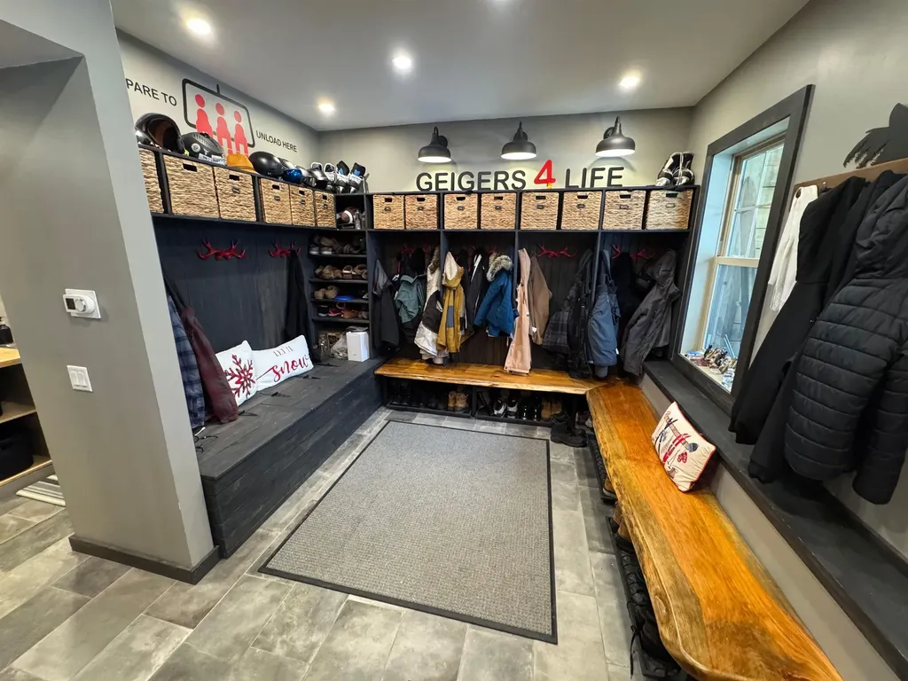 16 Rock Split Way Wilmington VT 05363