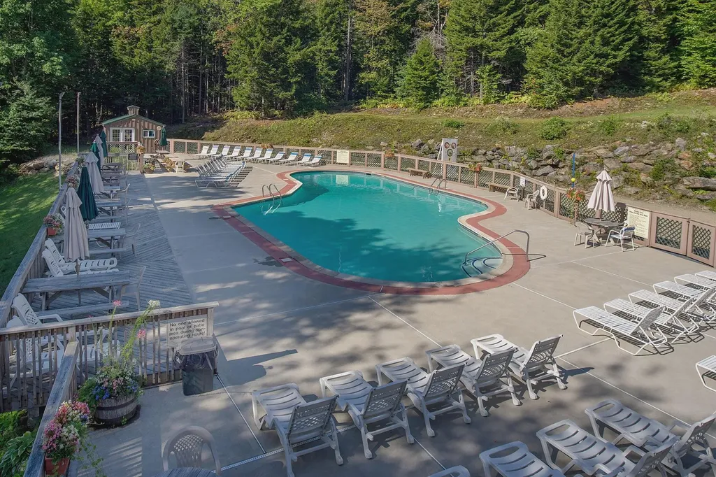 16 Rock Split Way Wilmington VT 05363