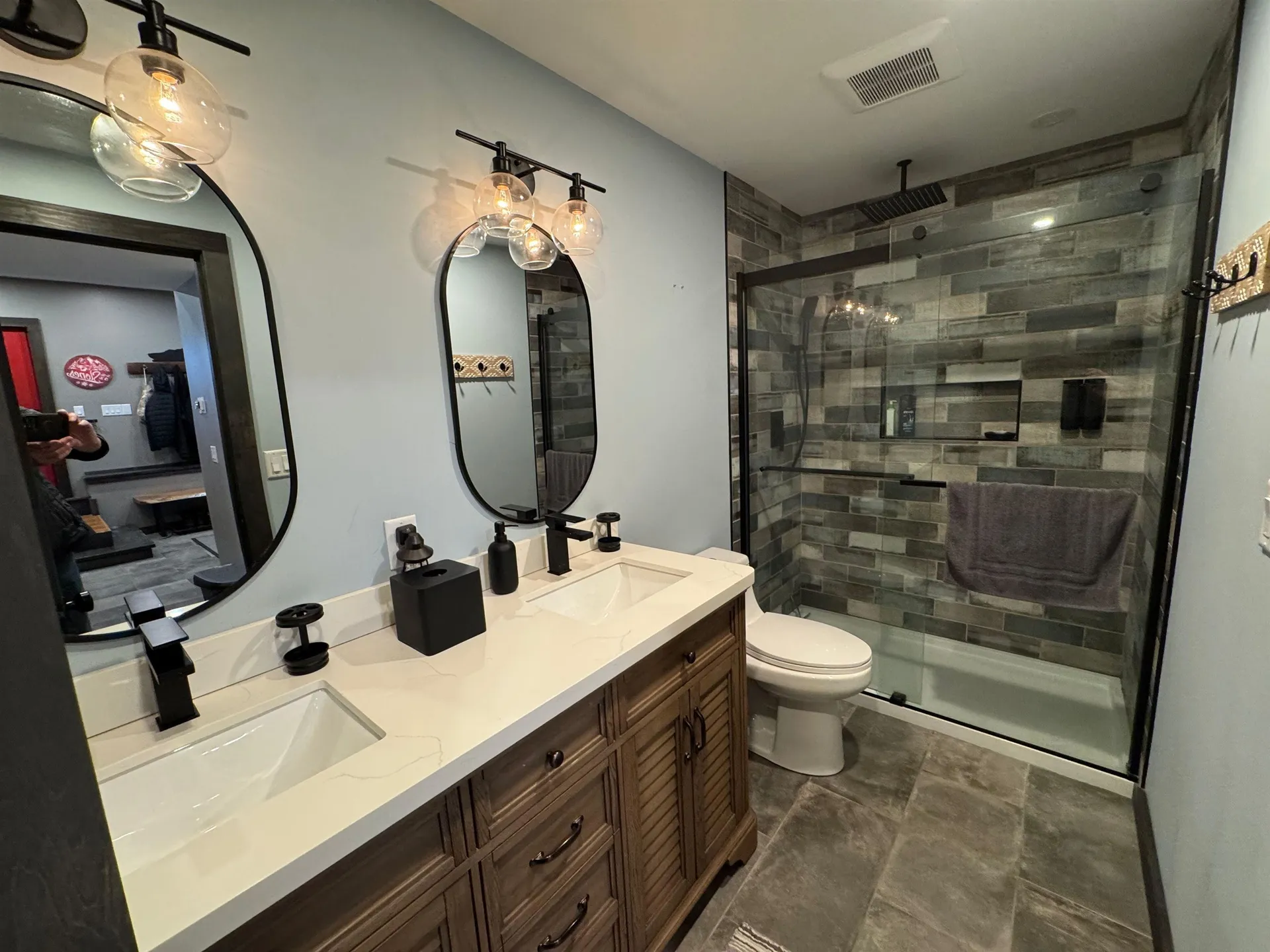 16 Rock Split Way Wilmington VT 05363