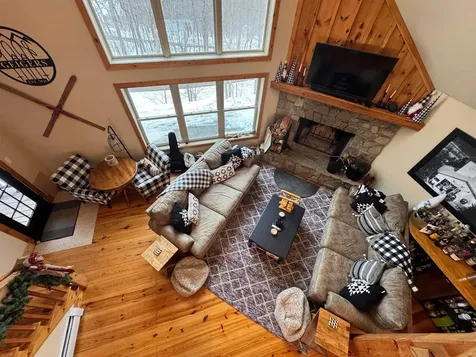 16 Rock Split Way Wilmington VT 05363