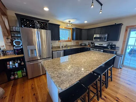 16 Rock Split Way Wilmington VT 05363