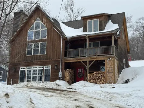 16 Rock Split Way Wilmington VT 05363