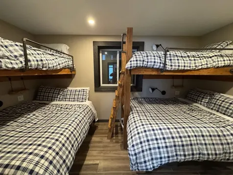 16 Rock Split Way Wilmington VT 05363