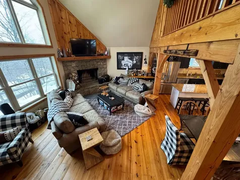 16 Rock Split Way Wilmington VT 05363