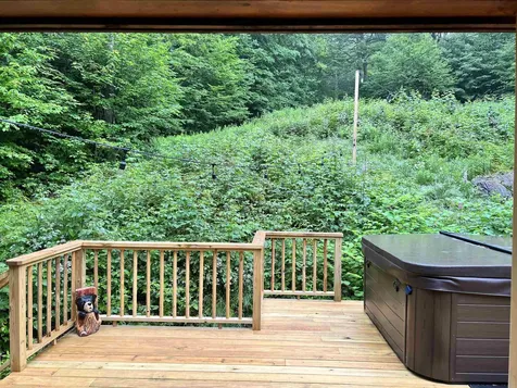 16 Rock Split Way Wilmington VT 05363