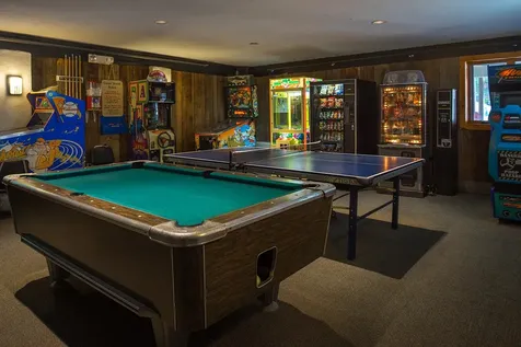 16 Rock Split Way Wilmington VT 05363