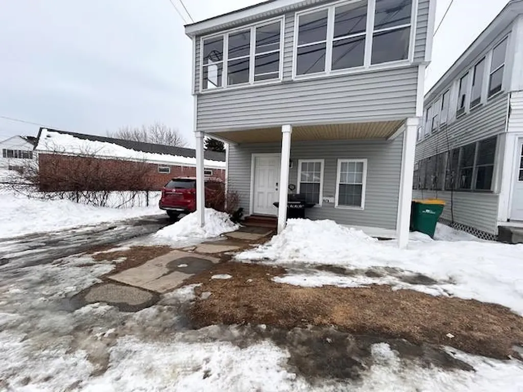 47 Pickering Road Rochester NH 03839