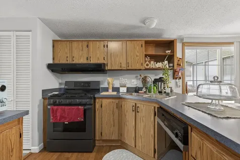 31 Mcelwain Street Merrimack NH 03054