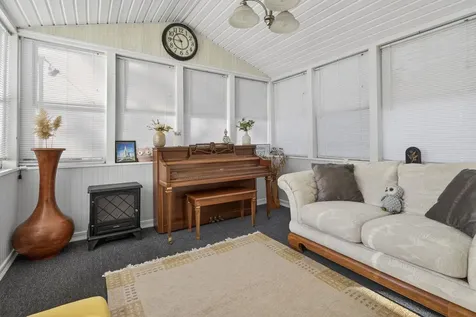 31 Mcelwain Street Merrimack NH 03054