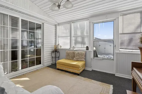 31 Mcelwain Street Merrimack NH 03054