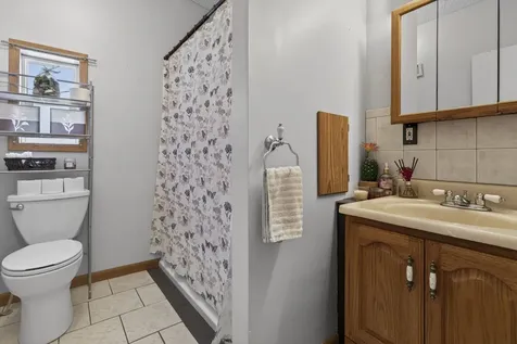 31 Mcelwain Street Merrimack NH 03054