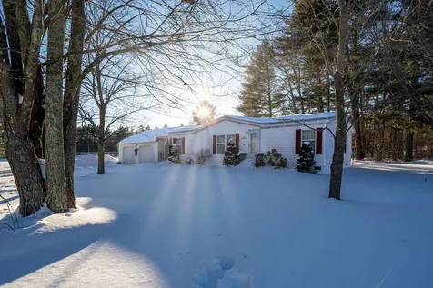 31 Mcelwain Street Merrimack NH 03054