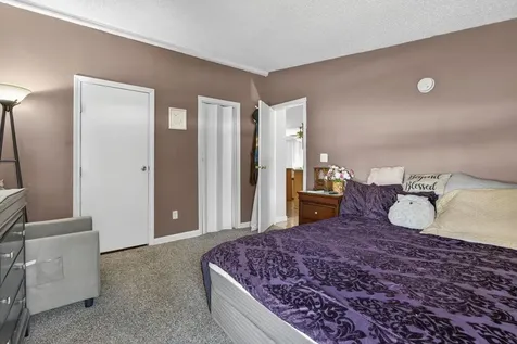 31 Mcelwain Street Merrimack NH 03054