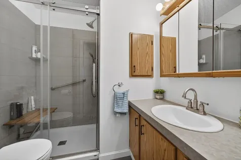 31 Mcelwain Street Merrimack NH 03054