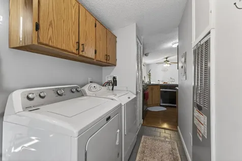 31 Mcelwain Street Merrimack NH 03054