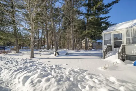 31 Mcelwain Street Merrimack NH 03054