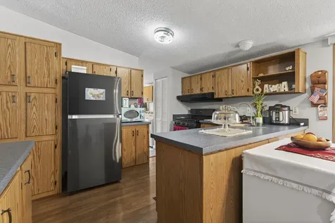 31 Mcelwain Street Merrimack NH 03054