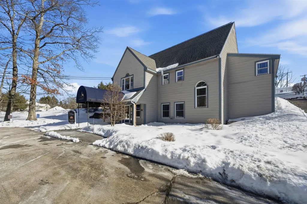 230 Eastern Avenue Manchester NH 03104