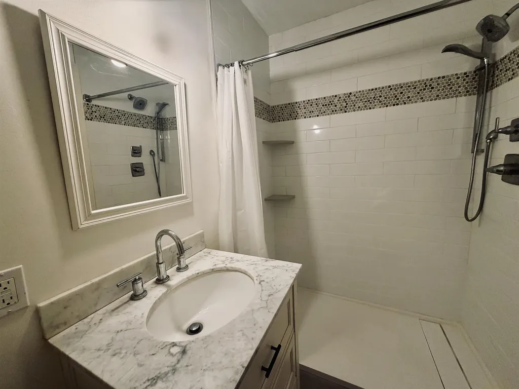 1035 Holy Smoke Road Shaftsbury VT 05262