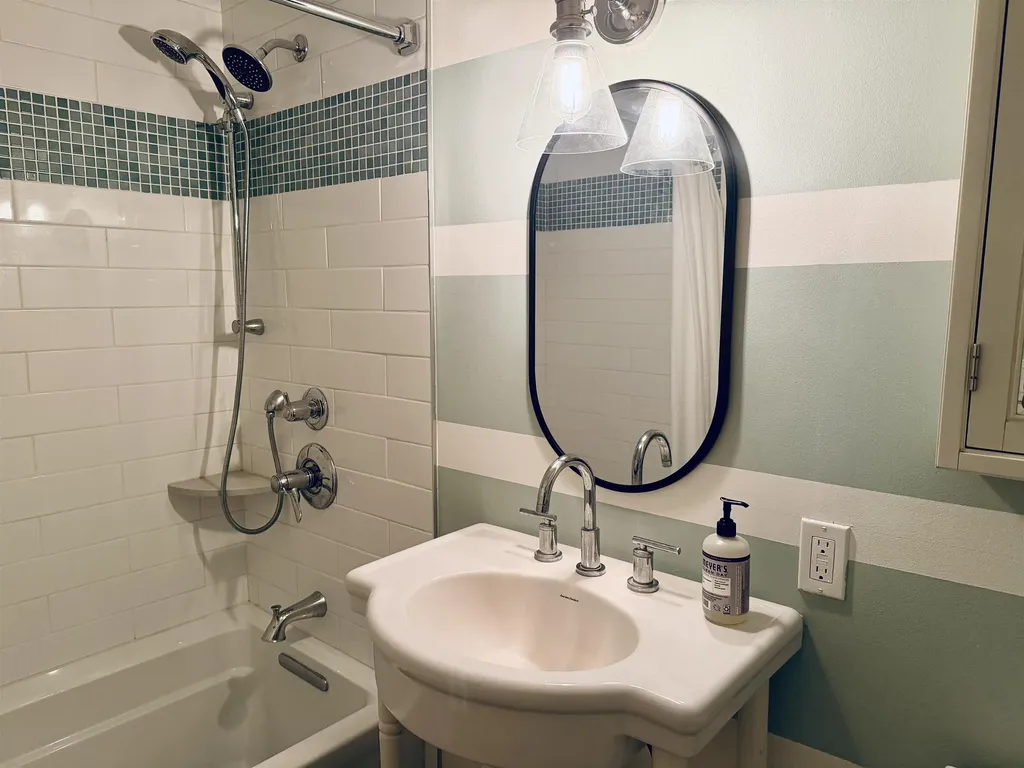 1035 Holy Smoke Road Shaftsbury VT 05262