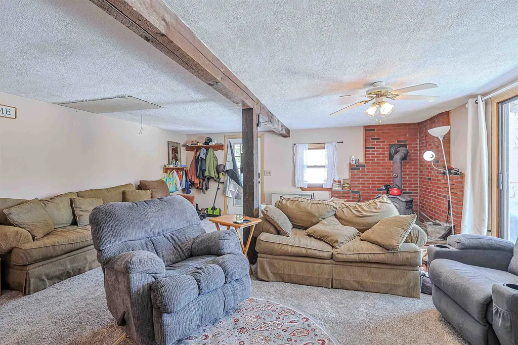 21 Dodge Road Groton NH 03040