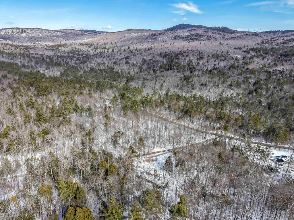 21 Dodge Road Groton NH 03040