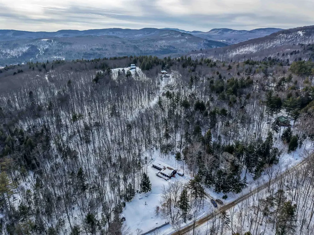 21 Dodge Road Groton NH 03040