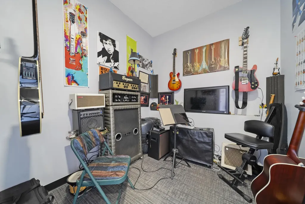 112 Nh Route 101a Amherst NH 03031