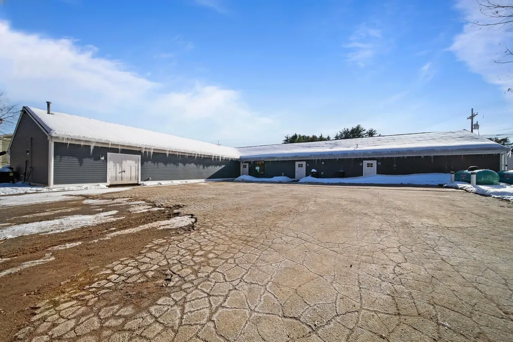 112 Nh Route 101a Amherst NH 03031