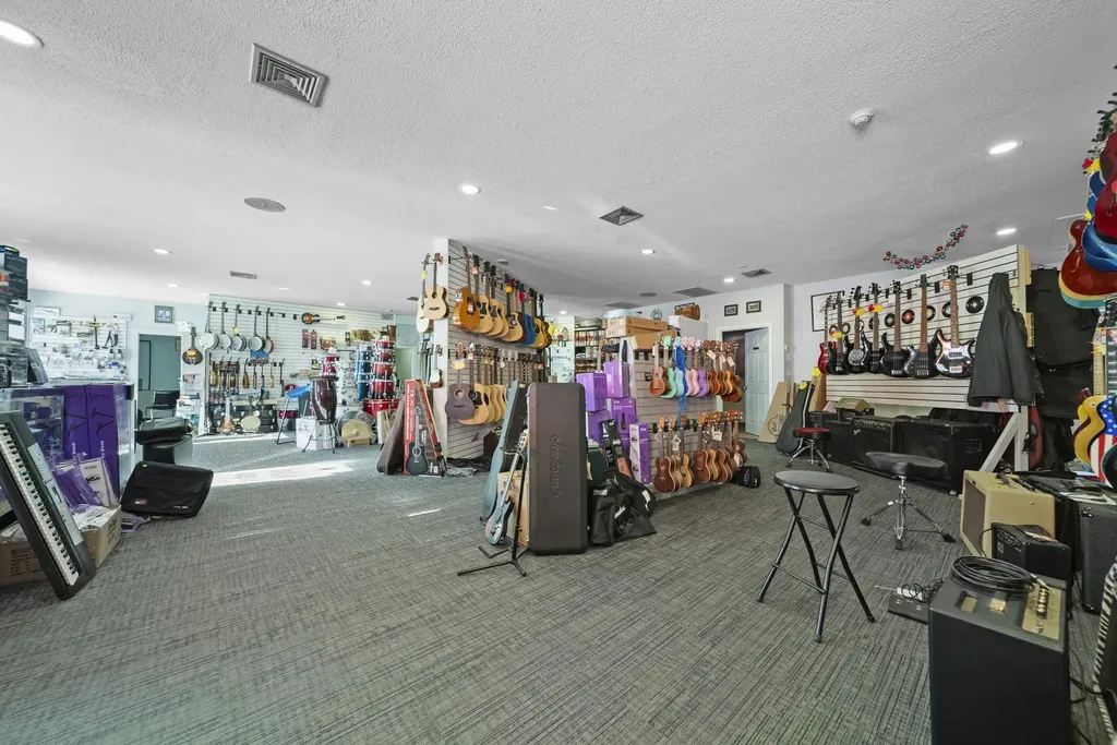 112 Nh Route 101a Amherst NH 03031