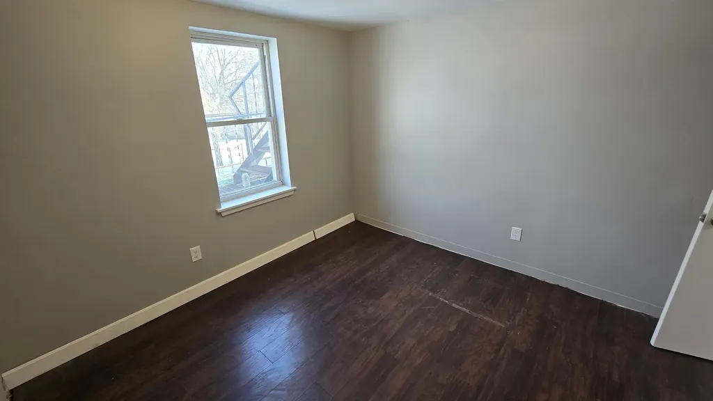 26 Ledge Street Nashua NH 03060