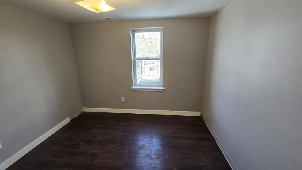 26 Ledge Street Nashua NH 03060