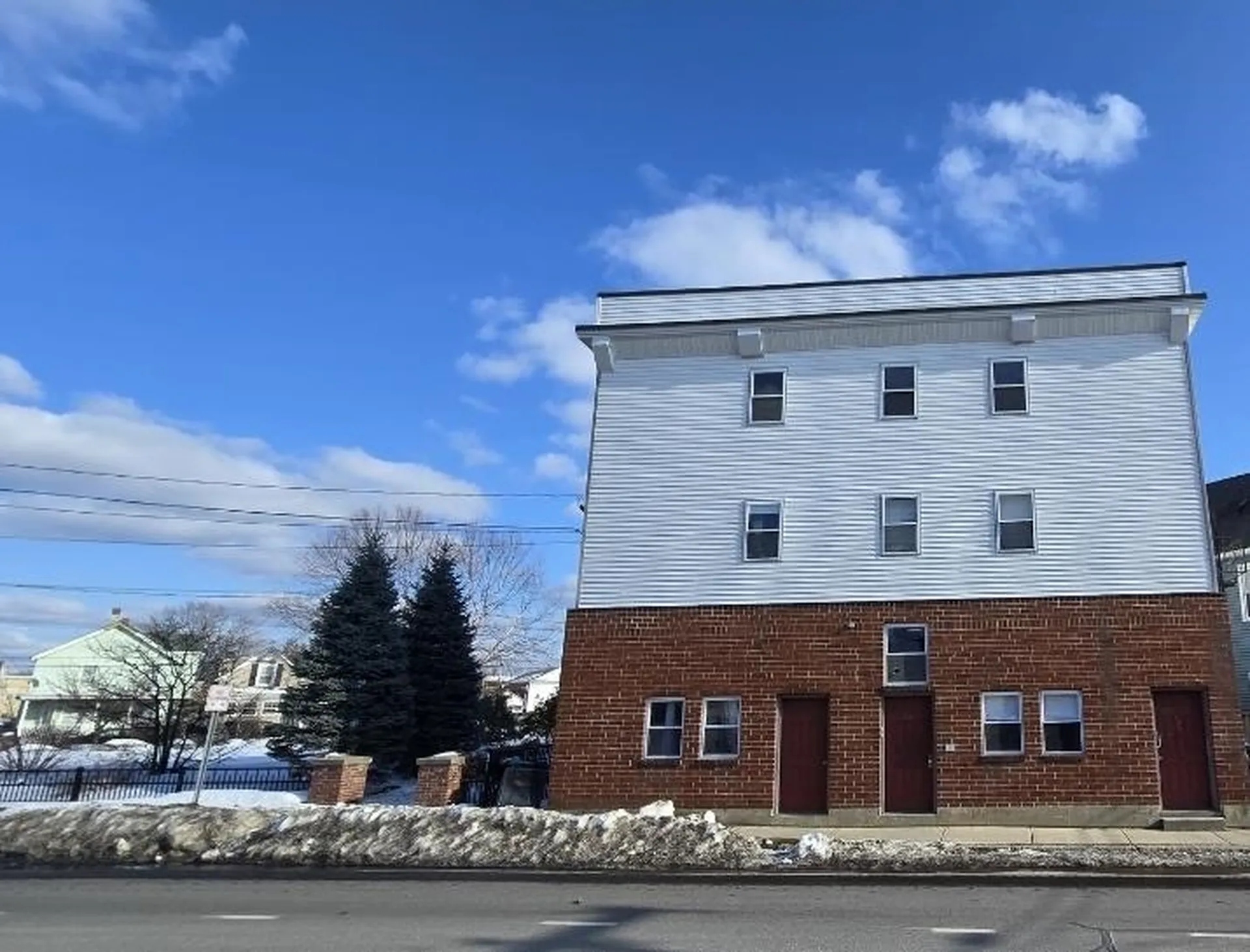 26 Ledge Street Nashua NH 03060