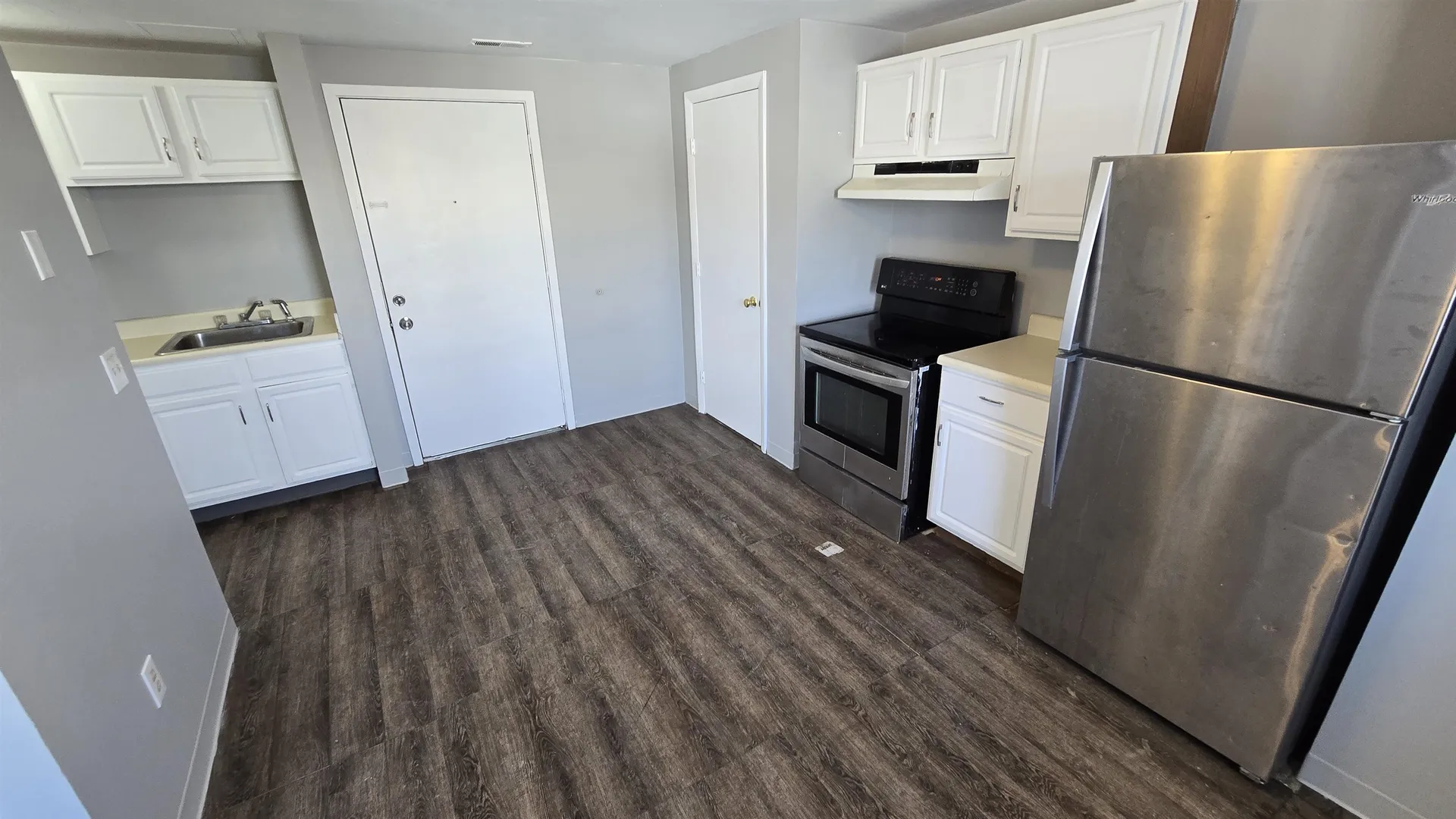 26 Ledge Street Nashua NH 03060