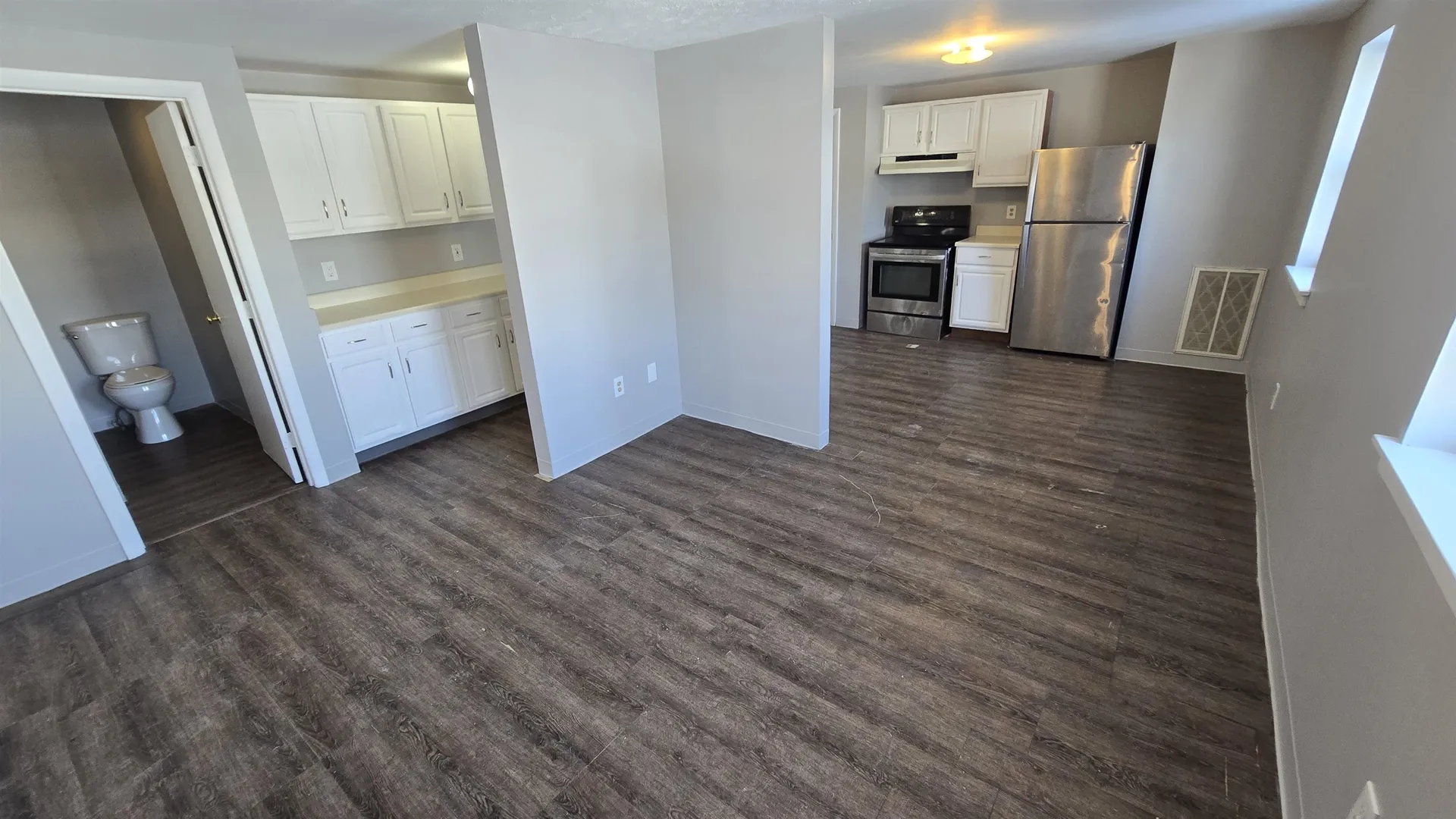 26 Ledge Street Nashua NH 03060