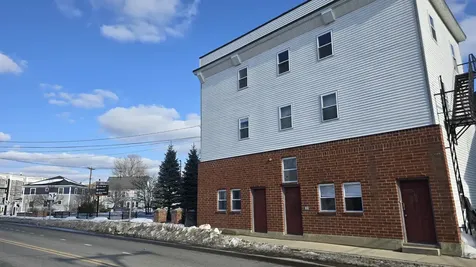26 Ledge Street Nashua NH 03060