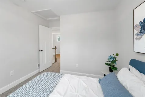 11-D Mustang Drive Litchfield NH 03052