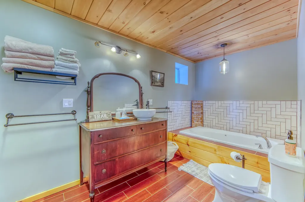 4593 Route 102 Guildhall VT 05905